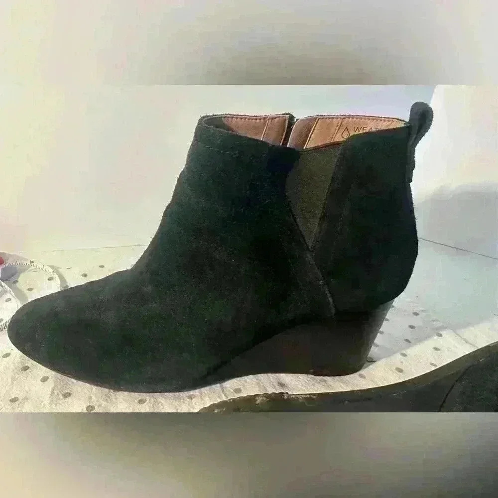 Vionic Nubuck Booties - Picture 5 of 10